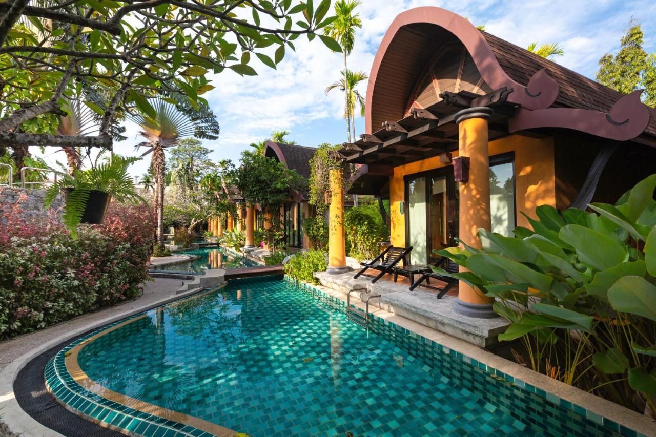 Villa Pool Access,123375235:JPEG